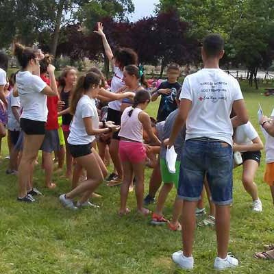 Cruz Roja Juventud acercó sus actividades de `Piscineo´ a Sanchonuño