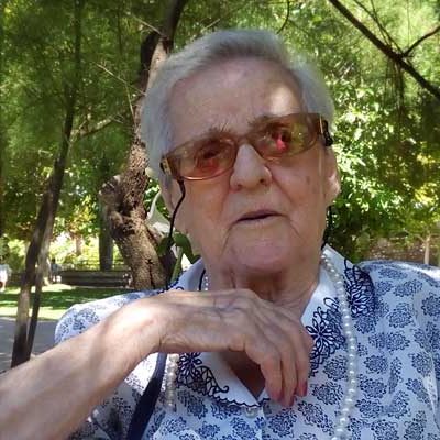 La cuellarana Ana Suárez celebró su centenario rodeada de su familia