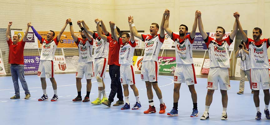Partido-entre-el-Balonmano-Nava-y-Balonmano-Santoña-escuellar