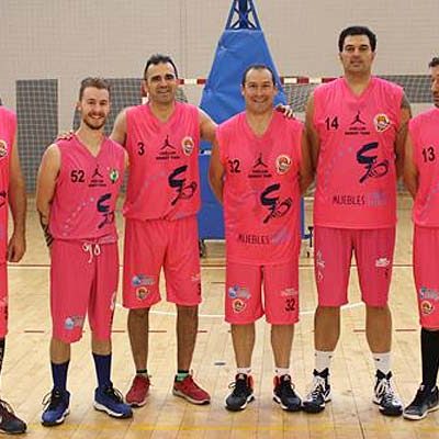 Cuéllar Basket mantiene el liderato del grupo tras vencer en Medina de Rioseco