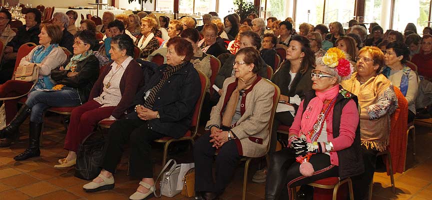 Jornada-de-FEMUR-sobre-violencia-de-género-y-nuevas-tecnologías-escuellar