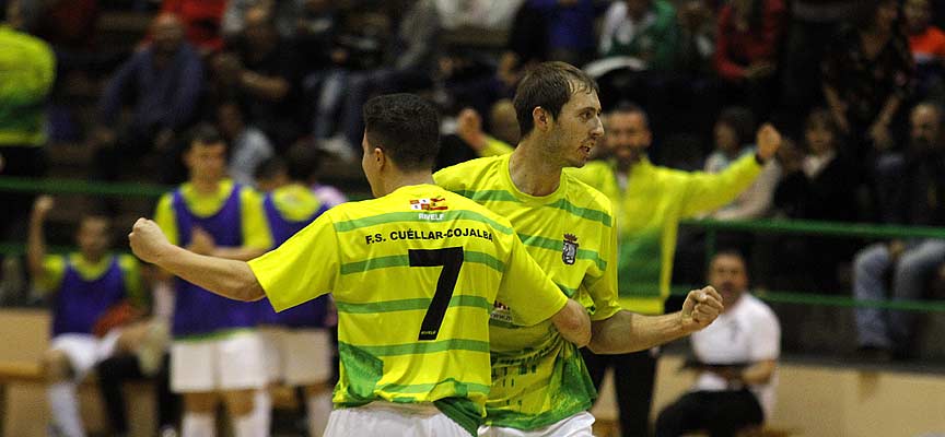 Partido-de-fútbol-sala-entre-fs-cuellar-cojalba-y-guadalajara-escuellar