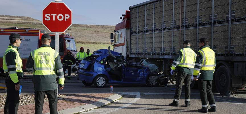 Accidente-tráfico-carretera-C-205-Cuéllar-Cantalejo-Polígono-Prado-Vega-escuellar