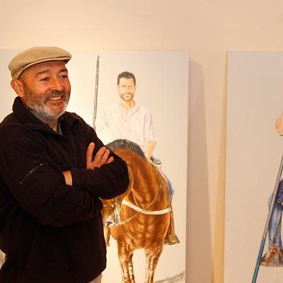 Rafael de Miguel realiza un recorrido por fiestas y tradiciones en su exposición en Las Tenerías