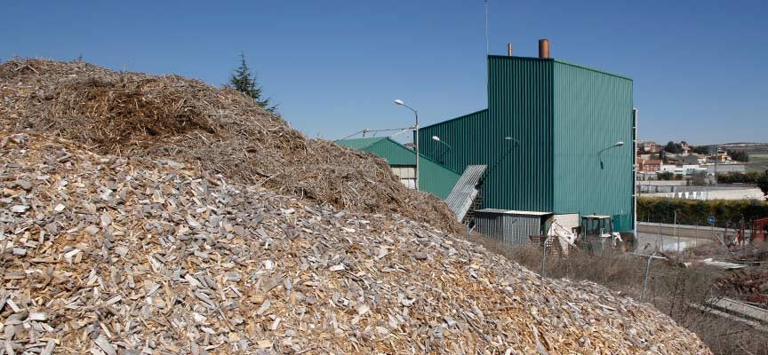El Ayuntamiento de Cuéllar proyecta invertir 2,7 millones de euros para renovar la planta de biomasa
