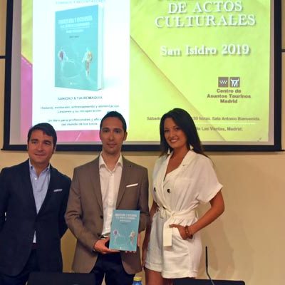 Rubén de Miguel presentó en Las Ventas su libro sobre fisioterapia y tauromaquia