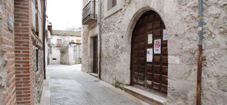 La Casa Joven organiza unas jornadas sobre astronomía centradas en el próximo eclipse total de sol