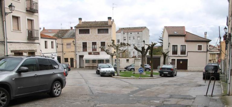 El Ayuntamiento invertirá 116.470 euros en la reforma de la plaza de la Cruz en 2020
