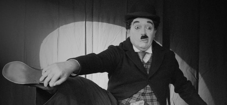 Jesús Puebla trae el teatro de mimo a Cuéllar con ‘Soñando a Chaplin’