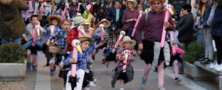Música, colorido e ilusión en el carnaval infantil