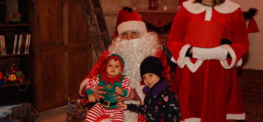 Papá Noel fija horarios para recibir a los niños en los colegios de Cuéllar