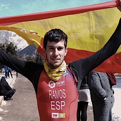 El cuellarano Hugo Ramos se proclama Campeón del Mundo de Triatlón de Invierno en su categoría
