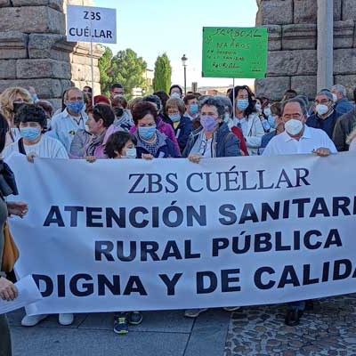 Miles de personas claman en Segovia por una Sanidad pública, digna y de calidad