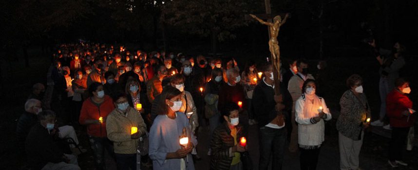 La luz de las velas volvió a iluminar el Santuario de El Henar en su Año Jubilar