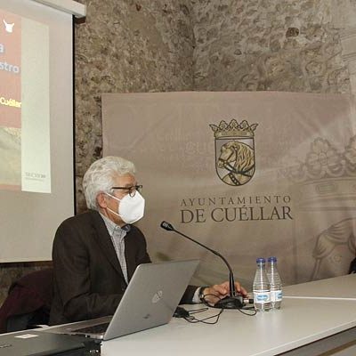 Los orígenes vacceos de Cuéllar abrieron las conferencias ligadas a la exposición de Las Tenerías