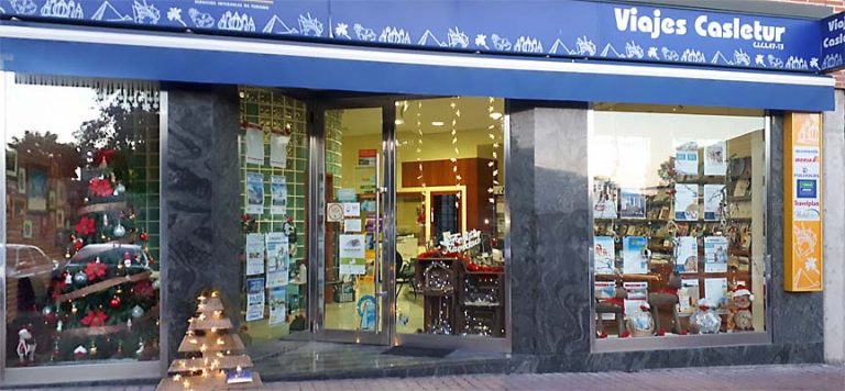 Ayuntamiento de Cuéllar y CIT impulsan la decoración navideña con los concursos de escaparates y fachadas