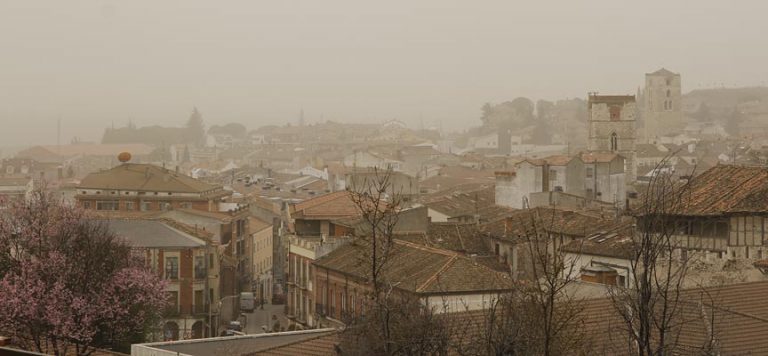 La Junta alerta de un episodio de polvo africano que se extenderá mientras dure la ola de calor
