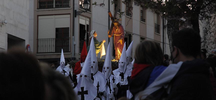 procesion-jueves-santo-semana-santa-2022-ES-GGG_9149 Procesión de Jueves Santo de 2022 en Cuéllar