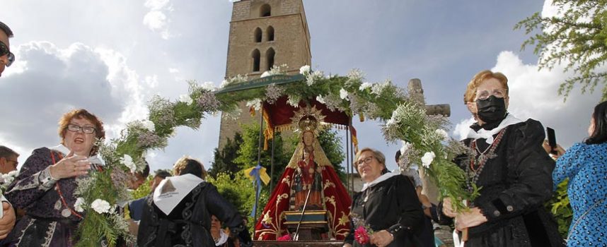 Cuéllar recibe con los brazos abiertos a la Virgen de El Henar
