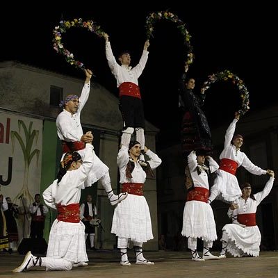 Los ritmos tradicionales regresaron con éxito a Vallelado