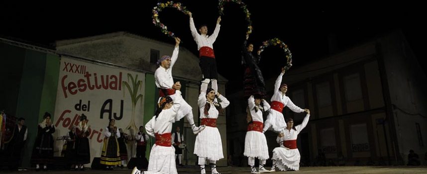 Los ritmos tradicionales regresaron con éxito a Vallelado