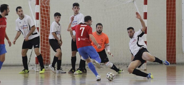 Partido entre el Racing Cuéllar y el Ávila Sala