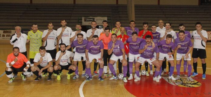 Partido entr Racing Cuéllar y La Bañeza