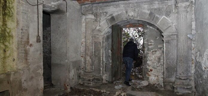 Aspecto del antiguo convento de San Francisco tras una primera limpieza