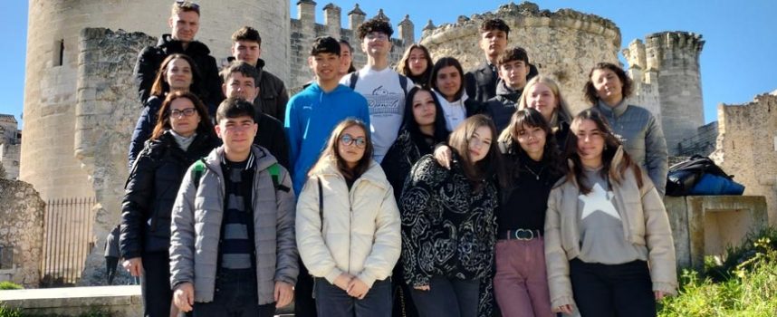 Estudiantes rumanos visitan el IES Duque de Alburquerque en el marco del programa Erasmus+