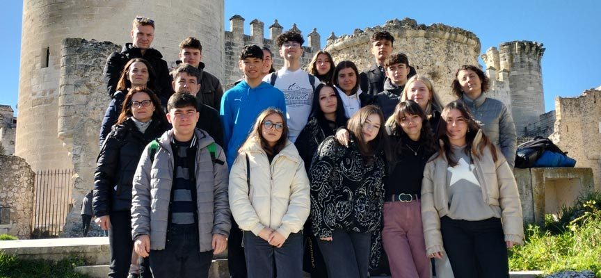 Estudiantes rumanos visitan el IES Duque de Alburquerque en el marco del programa Erasmus+