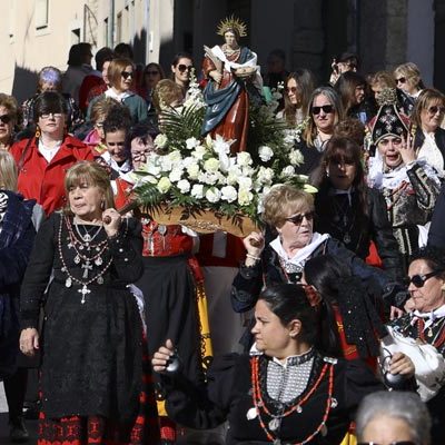 Las mujeres mandan en Cuéllar con la celebración de Santa Águeda