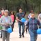 Más de un centenar de personas abrazan el pinar de Gomezserracín ante la amenaza de la recarga de El Carracillo