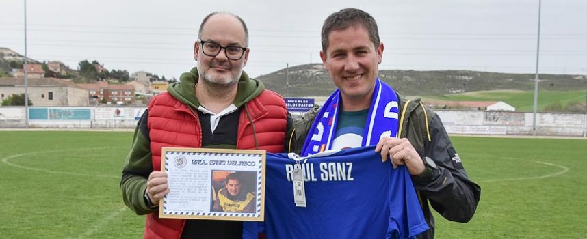 El CD Cuéllar reconoce el trabajo de Raúl Sanz en beneficio del deporte local
