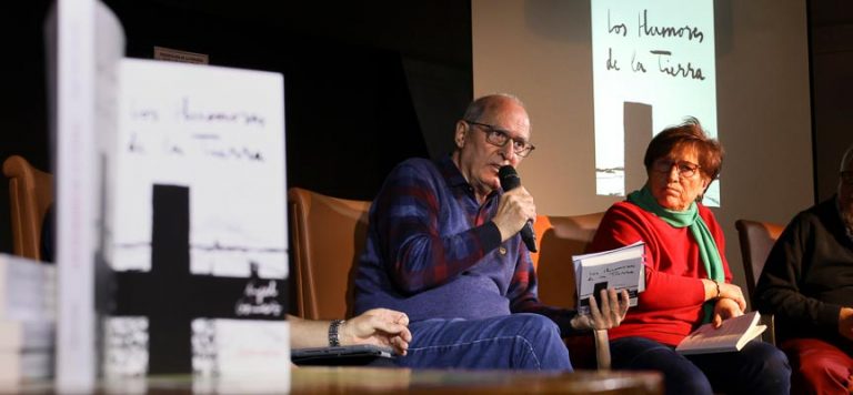 Ángel Gómez presentó su novela ‘Los humores de la Tierra’ ambientada en la España vaciada