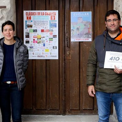 El CIT entrega al Club Ciclista San Miguel los 410 euros recaudados para la Clásica de la Chuleta