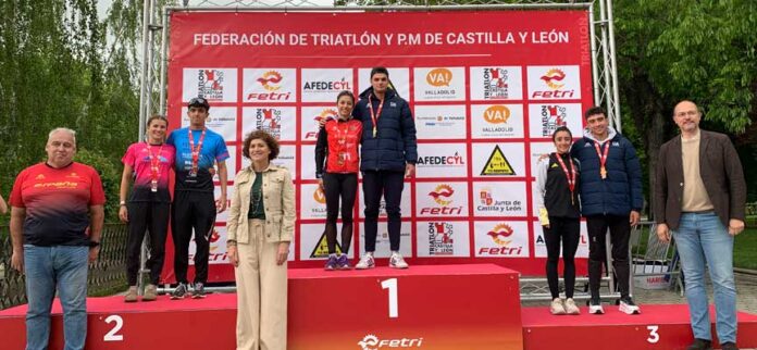 Marina Muñoz vence en el triatlón clasificatorio para el Campeonato de España de distancia Sprint
