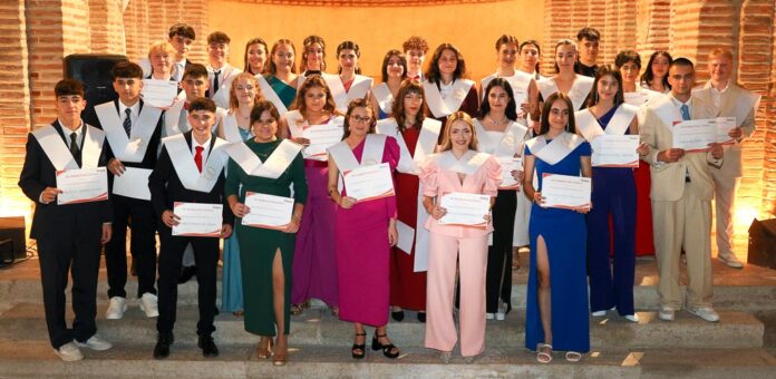Graduación de alumnos del IES Marqués de Lozoya en 2024. | Foto: Gabriel Gómez |