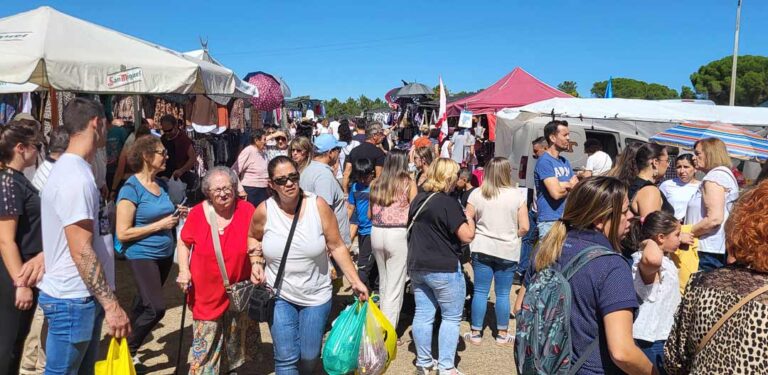 El mercadillo de El Henar se mantendrá detrás del santuario con unos 150 puestos