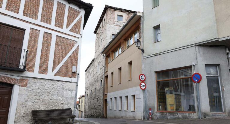 IU y El Espadañal promueven una charla sobre los problemas que generan las macroplantas de biogás