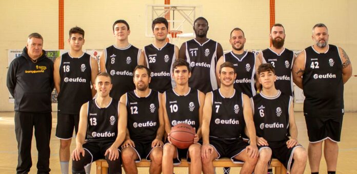 Equipo sénior masculino del Club Baloncesto Cuéllar de la temporada 2024-25. | Foto: Rubén García |