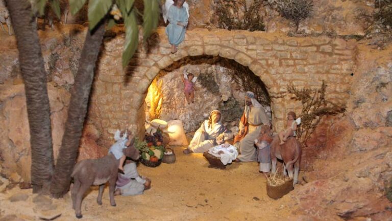 La Asociación Belenistas de Cuéllar abre mañana sus belenes en los templos de Santa Clara y San Miguel