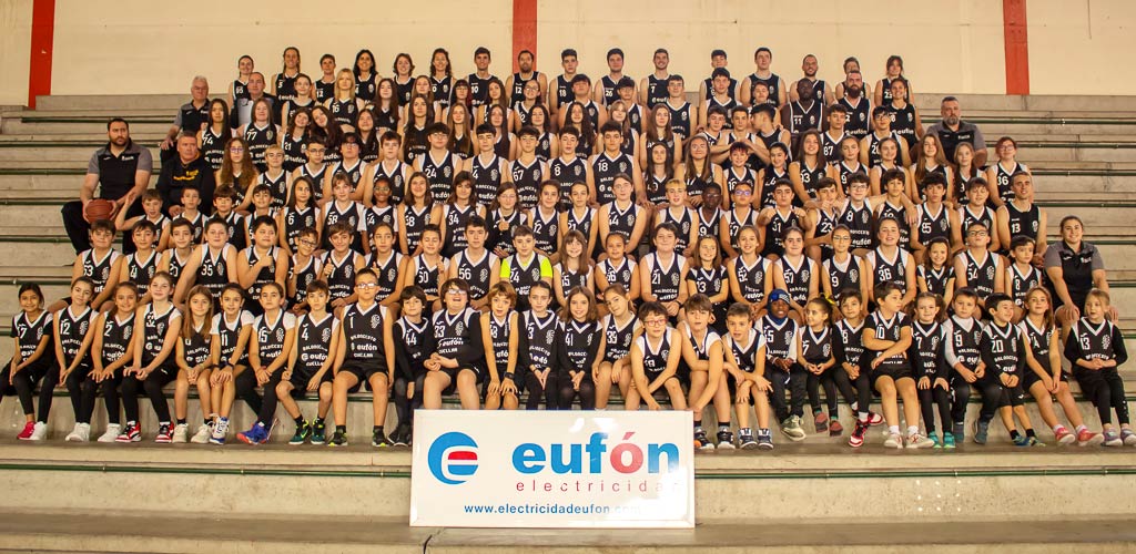 Presentación de los equipos del Club Baloncesto Cuéllar de la temporada 2024-25. | Foto: Rubén García |