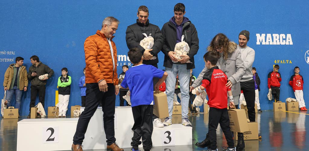 memorial-luis-baeza-pelota-vallelado-2024-ES-GGG_2558 IX Memorial Luis Baeza de pelota celebrado en Vallelado en 2024. | Foto: Gabriel Gómez |