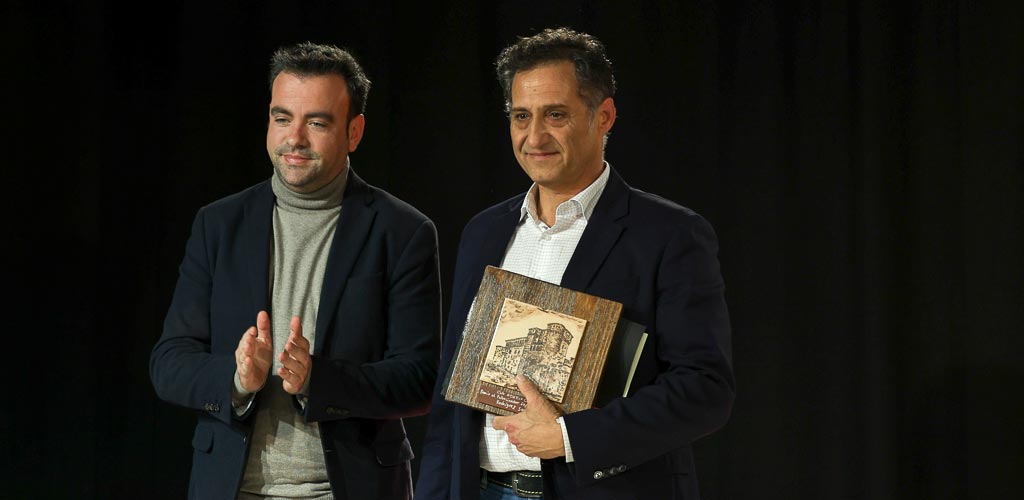 premios-deporte-cuellar-2024-ES-GGG_1707 Gala de entrega de los Premios al Deporte de Cuéllar 2024. | Foto: Gabriel Gómez |