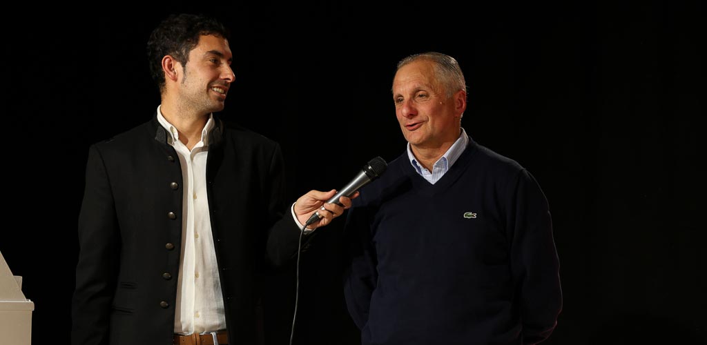 premios-deporte-cuellar-2024-ES-GGG_1768 Gala de entrega de los Premios al Deporte de Cuéllar 2024. | Foto: Gabriel Gómez |