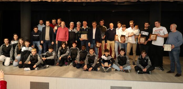 Gala de entrega de los Premios al Deporte de Cuéllar 2024. | Foto: Gabriel Gómez |