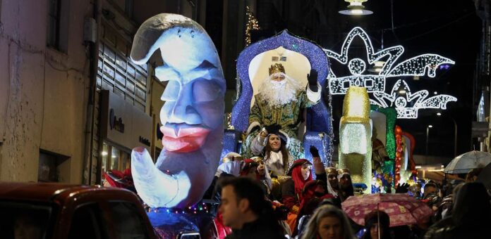 Cabalgata de los Reyes Magos de 2025 en Cuéllar. | Foto: Gabriel Gómez |