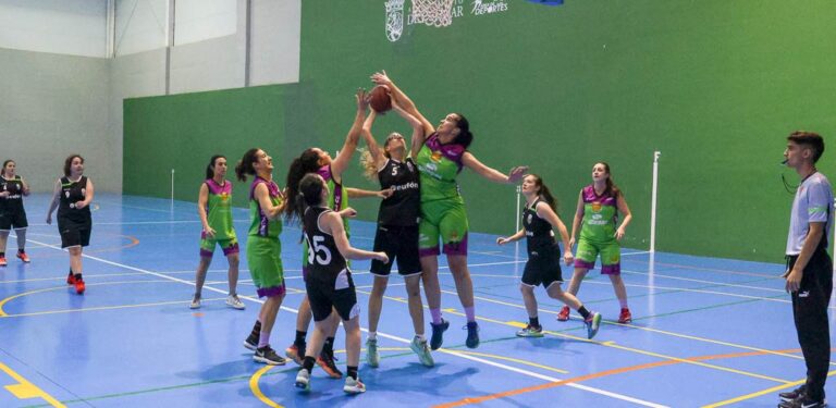 Derrota en el estreno liguero del cuadro Sénior Femenino del Club Baloncesto Cuéllar