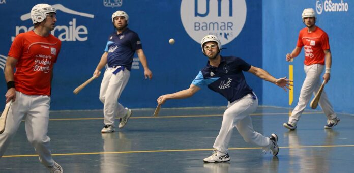 Partido de pala corta entre el Club Pelota Vallelado y el Almería en 2025. | Foto: Gabriel Gómez |