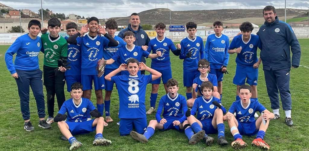 Equipo Infantil A del CD Cuéllar tras su partido frente a la Ayllonesa. | Foto: CD Cuéllar |